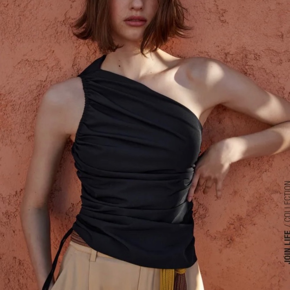BNWT Zara ruched one shoulder top